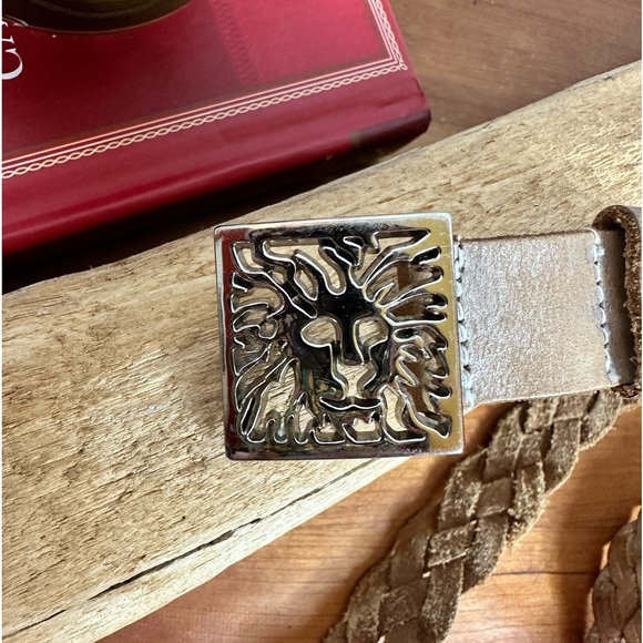 Anne Klein tan/silver braided leather belt w/silver  lions face buckle. Size M - Picture 3 of 5